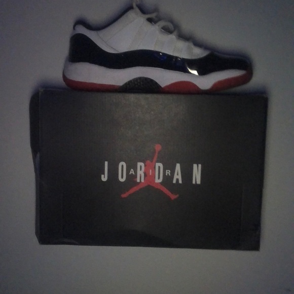 Jordan 11s retro low concord bred(GS) worn 3 times - Picture 1 of 2